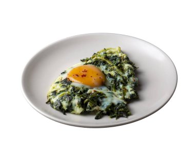 Yumurtalı Türk yemeği ıspanağı. Türkçe adı: ispanakli yumurta
