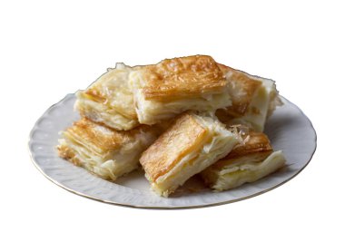 Lezzetli Türk tepsisi pastası, peynirli su boregi. Adana borek.