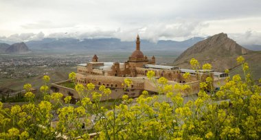 Dogubayazit Doğu Türkiye'de yakınlarındaki Ishak Paşa Sarayı (Ishakpasa Sarayı)