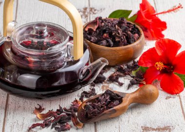 Ebegümeci çayı, çiçek ve kuru çiçeği