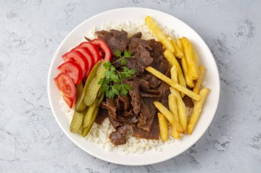 Et donör menüsü, tabakta İskender menüsü, Türk özel et donörü, yiyecek, özel menü (Türkçe adı; pilav ustu et donör))