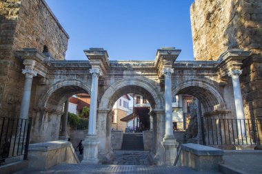 Antalya 'da Hadrian Kapısı manzarası