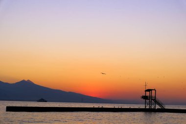 Sahil manzarası gün batımında, Bostanli - Karsiyaka - İzmir - Türkiye