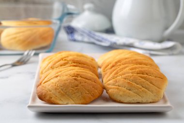 Geleneksel Lezzetli Türk tatlısı; un kurabiyesi (un kurabiyesi - Yaprak Kurabiye )