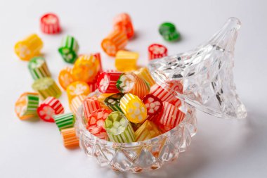 Geleneksel Türk Ramazanı Şeker Şekeri, Çikolata Şekeri ve Badem Şekeri