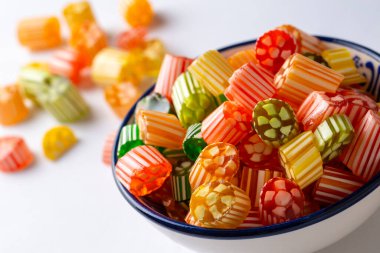 Geleneksel Türk Ramazanı Şeker Şekeri, Çikolata Şekeri ve Badem Şekeri