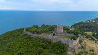 Platamon Kalesi, Pieria, Makedonya, Yunanistan'ın havadan görünümü