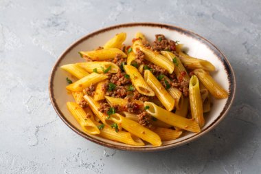 Kıymalı makarna çok lezzetli görünüyor.