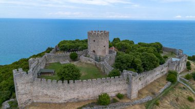 Platamon Kalesi, Pieria, Makedonya, Yunanistan'ın havadan görünümü