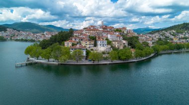 Yunanistan 'ın kuzeyinde Kastoria ve Orestiada Gölü