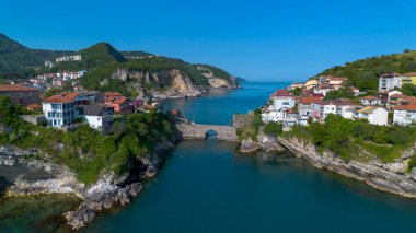 Türkiye 'nin Bartin ilinin Amasra ilçesine insansız hava aracı ile hava görüntüsü.
