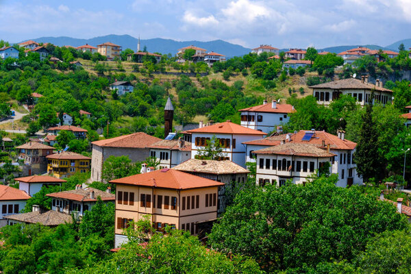 Сафранболу - Турция, 10 декабря 2025 года. Традиционные османские дома в Сафранболу. 