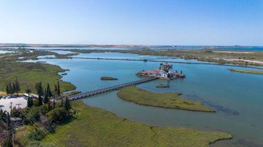 Porto Lagos - Yunanistan, 24 Haziran 2025, Saint Nicholas Manastırı Porto Lagos, Doğu Makedonya ve Trakya 'daki iki adada yer almaktadır.