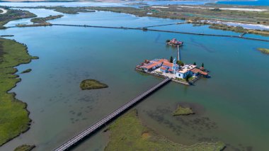 Porto Lagos - Yunanistan, 24 Haziran 2025, Saint Nicholas Manastırı Porto Lagos, Doğu Makedonya ve Trakya 'daki iki adada yer almaktadır.