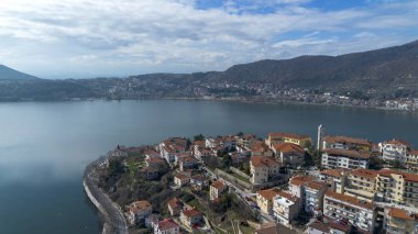 Yunanistan 'ın kuzeyinde Kastoria ve Orestiada Gölü