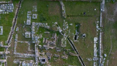 Eski Iasos şehrinin kalıntıları. Kiyikislacik kasabası, Mugla şehri, Türkiye