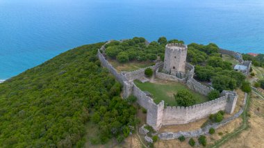 Platamon Kalesi, Pieria, Makedonya, Yunanistan'ın havadan görünümü