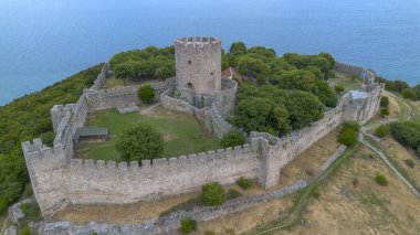 Platamon Kalesi, Pieria, Makedonya, Yunanistan'ın havadan görünümü