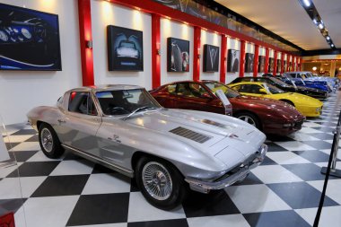 İzmir - Türkiye, 01 Mayıs 2025, Key Museum en kapsamlı klasik araba ve motosiklet müzesi, Torbali - İzmir