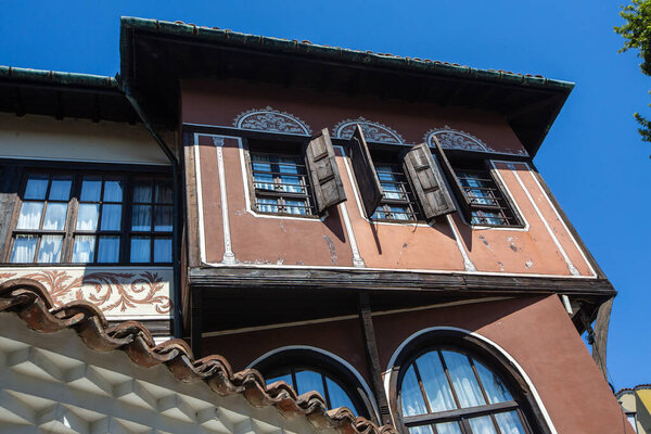 Архитектурно-исторический заповедник Древний Пловдив. Старый город расположен в центральной части города Пловдив на трех холмах. Пловдив, Болгария.