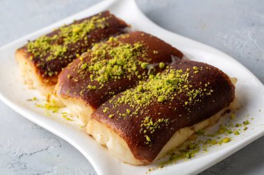 Geleneksel lezzetli Türk tatlıları Kazandibi