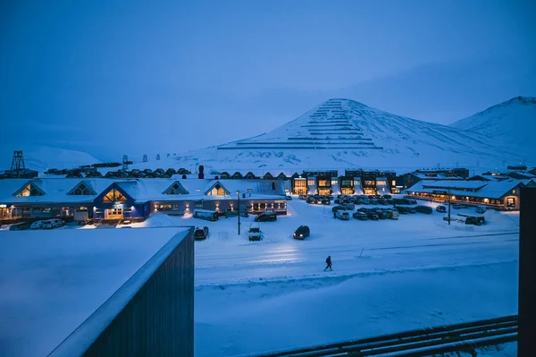 Noruega Paisaje Hielo Naturaleza Ciudad Vista Spitsbergen Longyearbyen Noche Polar — Foto de Stock