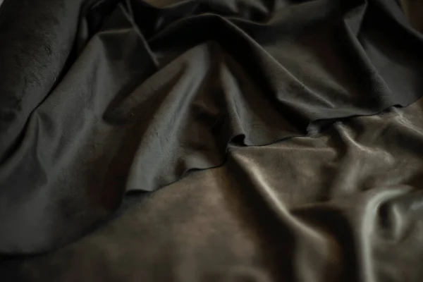 Czarno Brązowy Aksamit Plisowanymi Paskami Luksusowy Jedwabny Tło Tkaniny — Zdjęcie stockowe
