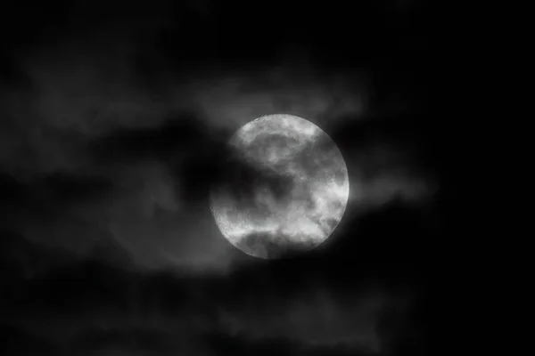 Halloween Full Moon Pitch Black Dark Skies Clouds — Stock Photo, Image