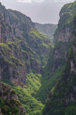 Pindus Dağları 'ndaki Vikos Boğazı, Yunanistan