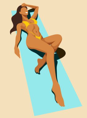 Yaz tatili konulu vektör resmi. Sarı bikinili güzel, bronzlaşmış seksi kız kumsalda güneşleniyor. Yaz tatilleri, tatil beldeleri, oteller, plajlar, baskılar için kullanışlı