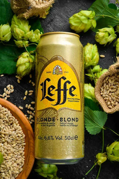 Ukraine Lviv September 2022 Leffe Blonde Beer Metal Bottles — Stock Photo, Image