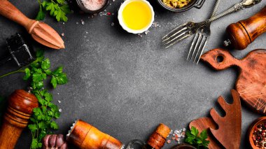 Gıda arka plan. Yemek. Eski arka plan üzerinde. Ücretsiz kopya alanı. Üstten görünüm.