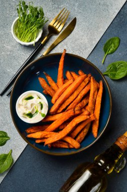 Kızarmış tatlı patates. Kapatın. Fast food.