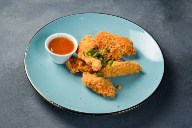 Peynir kızartması. Peynirli nugget. Kapatın. Fast food.