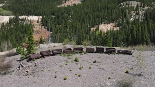 Forladt Minedrift Vogne Nær Red Mountain Colorado Har Antenne Drone – Stock-video