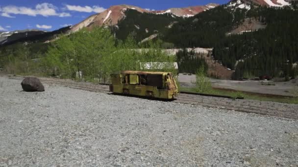 Opuštěný Důlní Motor Poblíž Red Mountain Colorado Nabízí Letecký Bezpilotní — Stock video