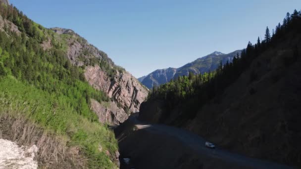 Πετώντας Βόρεια Κοντά Στο Red Mountain Colorado Διαθέτει Μια Εναέρια — Αρχείο Βίντεο