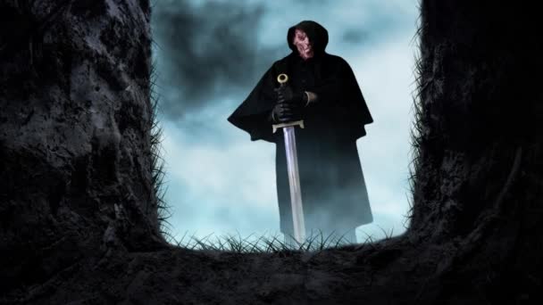 Açık Mezar Kılıç Döngü Ile Ölüme Bakma Siyah Bir Kaput — Stok video