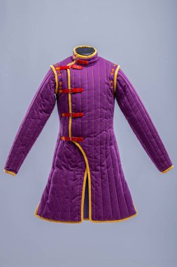 Canlı Mor Kolsuz Örtülü Ortaçağ Gambeson