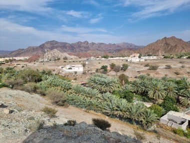 Hatta, Dubai, BAE 'deki dağların güzel manzarası. 