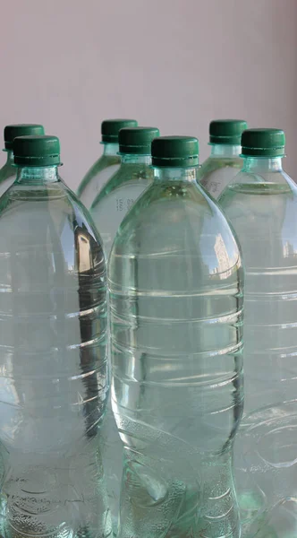 Volle Plastikflaschen Mit Klarem Trinkwasser Fall Wasserversorgung Abschaltung — Stockfoto