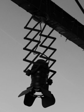 Dekoratif Aydınlatma İçin Genişletilebilir Sistemde Spotlight Siyah ve Beyaz Stok Resmi