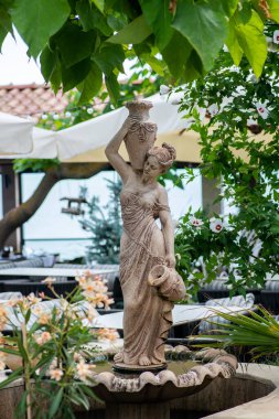 Parktaki güzel çiçekler.