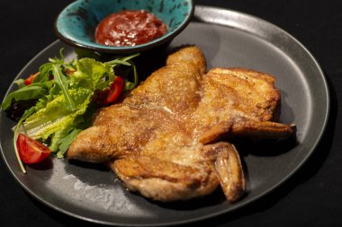 Tavuk budu soslu ızgara