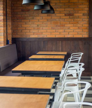 Bir restoranın içinde.