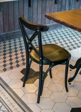 Modern restoranın içinde.