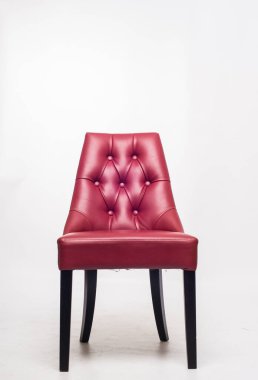 Beyaz üzerinde izole edilmiş deri koltuk.