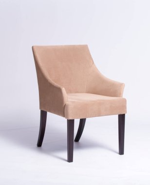 beyaz zemin üzerinde modern koltuk