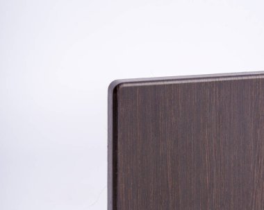 Beyaz arkaplanda tahta tahtada metin için boşluk.