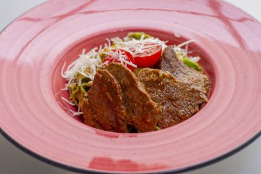 Domates soslu biftek carpaccio.